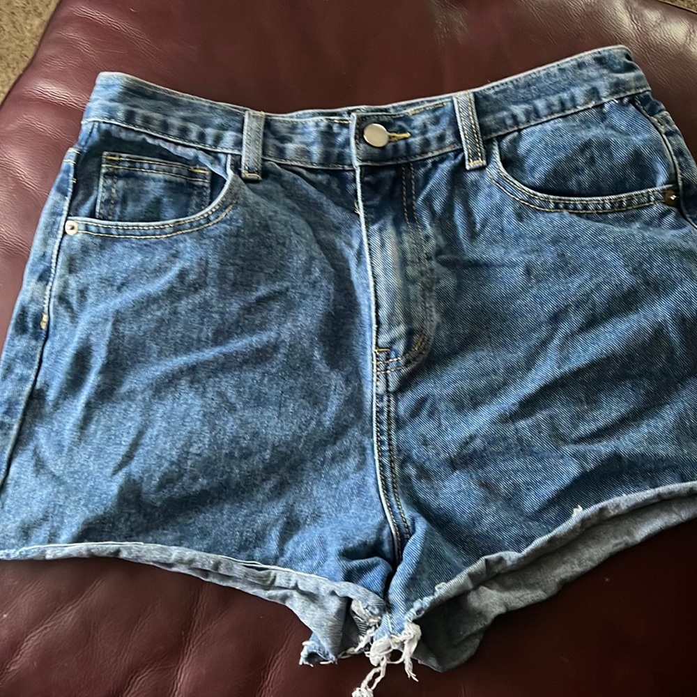 Pretty Little Things denim shorts size 12